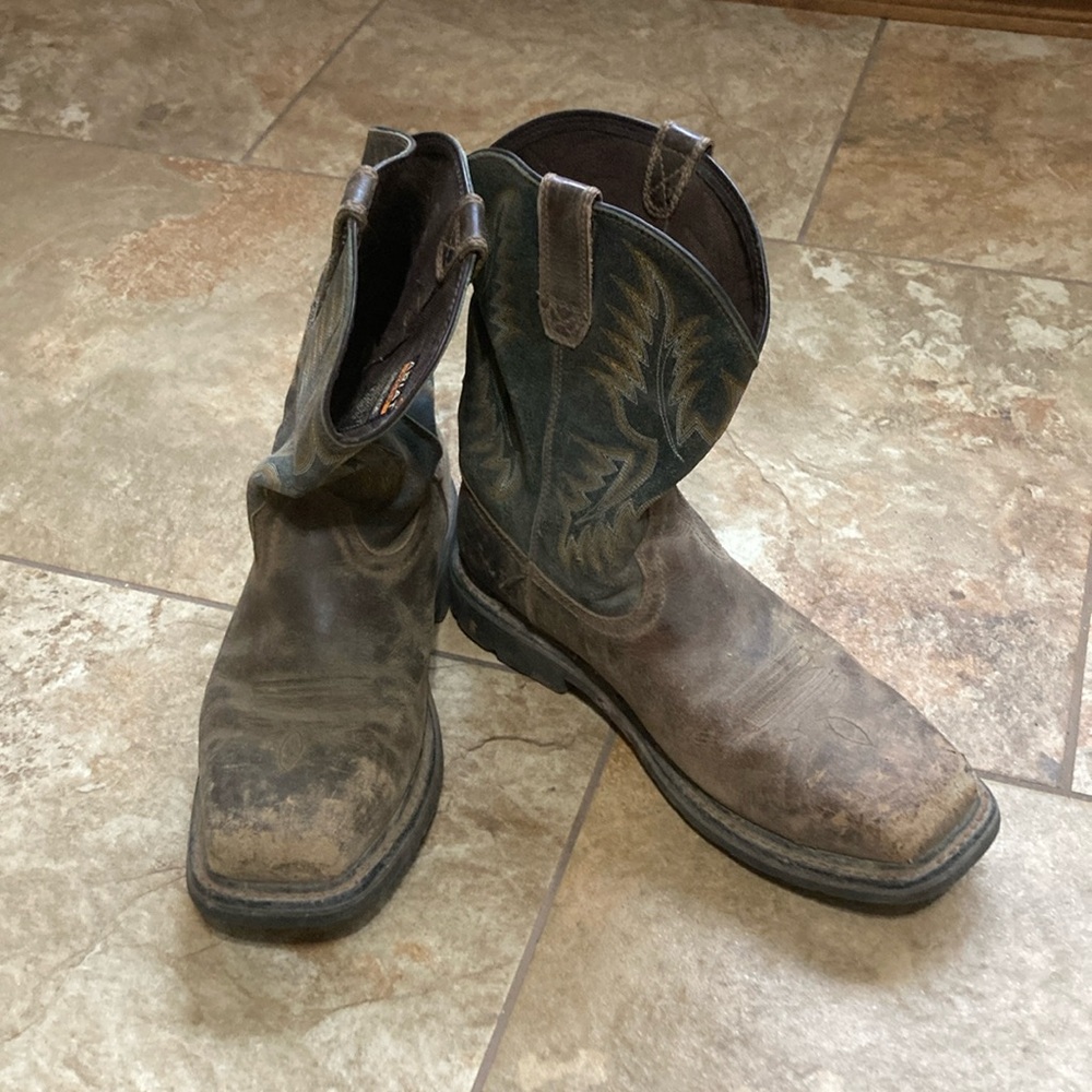 Ariat Men's Sierra Square Toe Work Boot western cowboy  used good condition 12EE